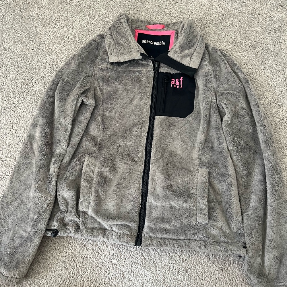 EUC Abercrombie and Fitch Cozy Fleece Full Zip Jacket Girls’ XL